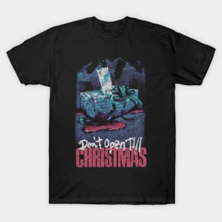dont open till christmas T-Shirt
